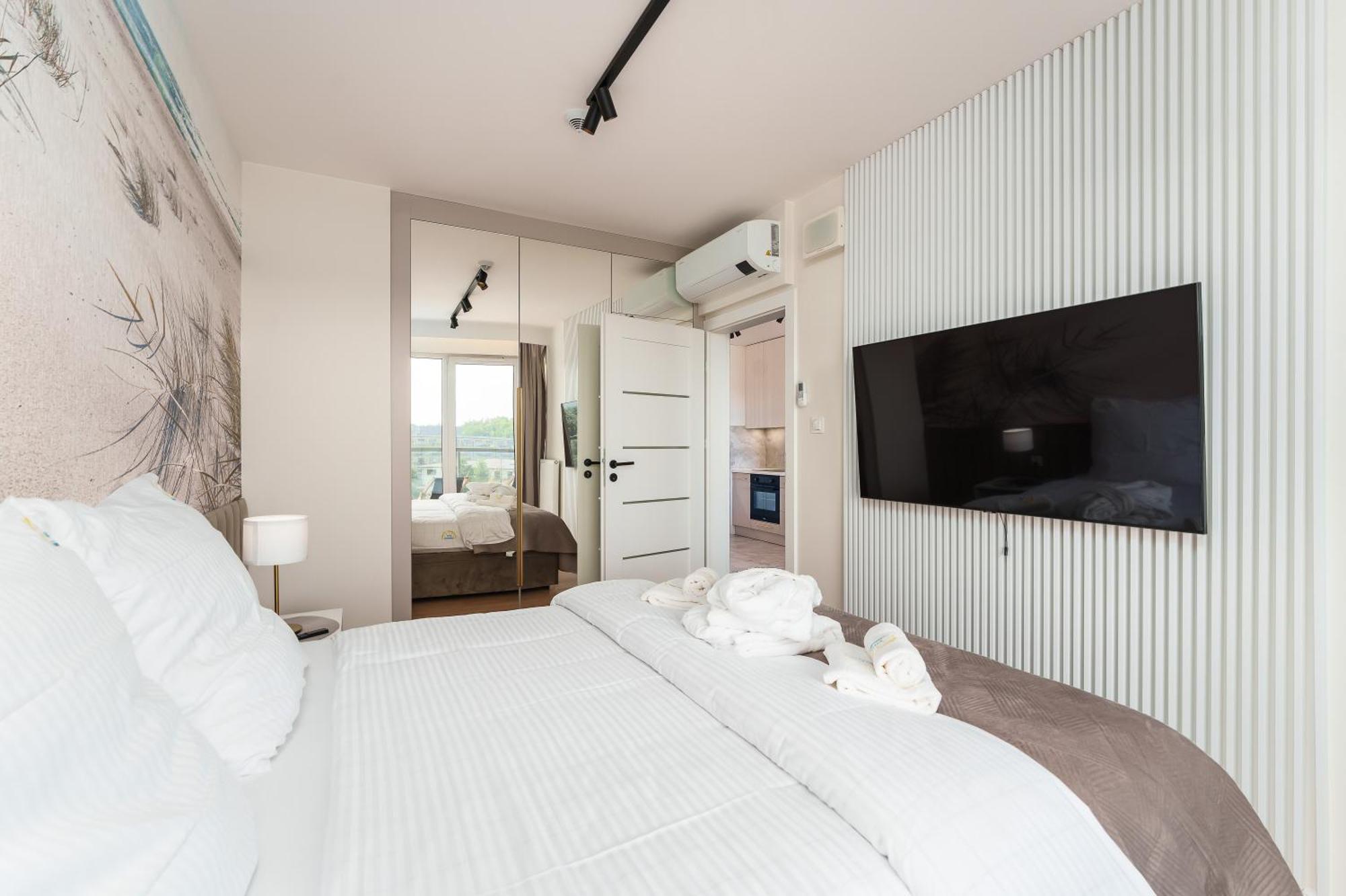 Apartament Delux Kasprowicza 20C Prywatny Parking Basen Sauna Oraz Silownia W Cenie 코워브제크 외부 사진