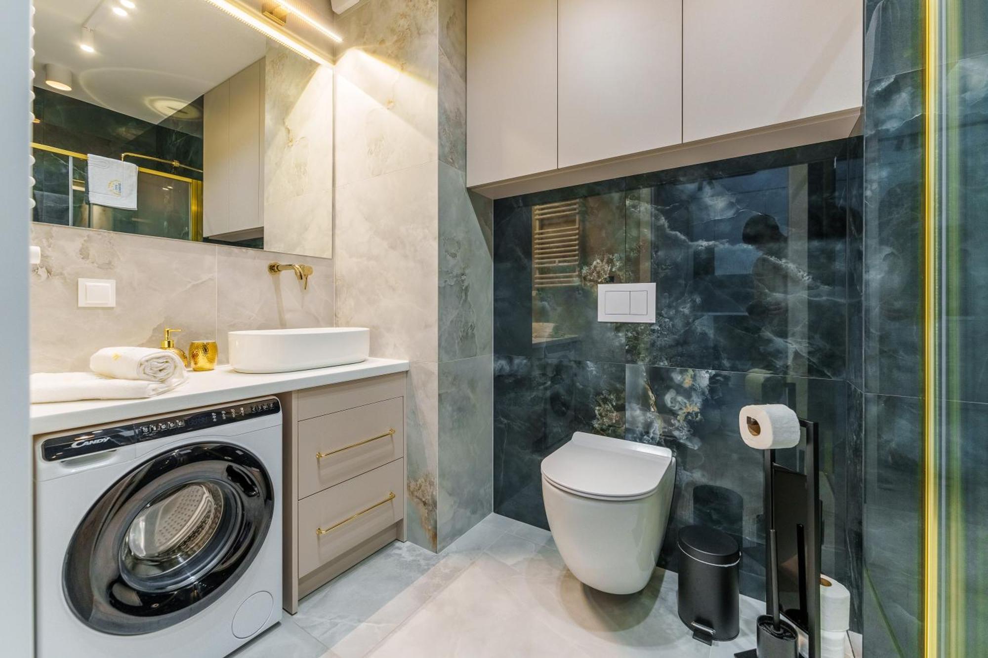 Apartament Delux Kasprowicza 20C Prywatny Parking Basen Sauna Oraz Silownia W Cenie 코워브제크 외부 사진