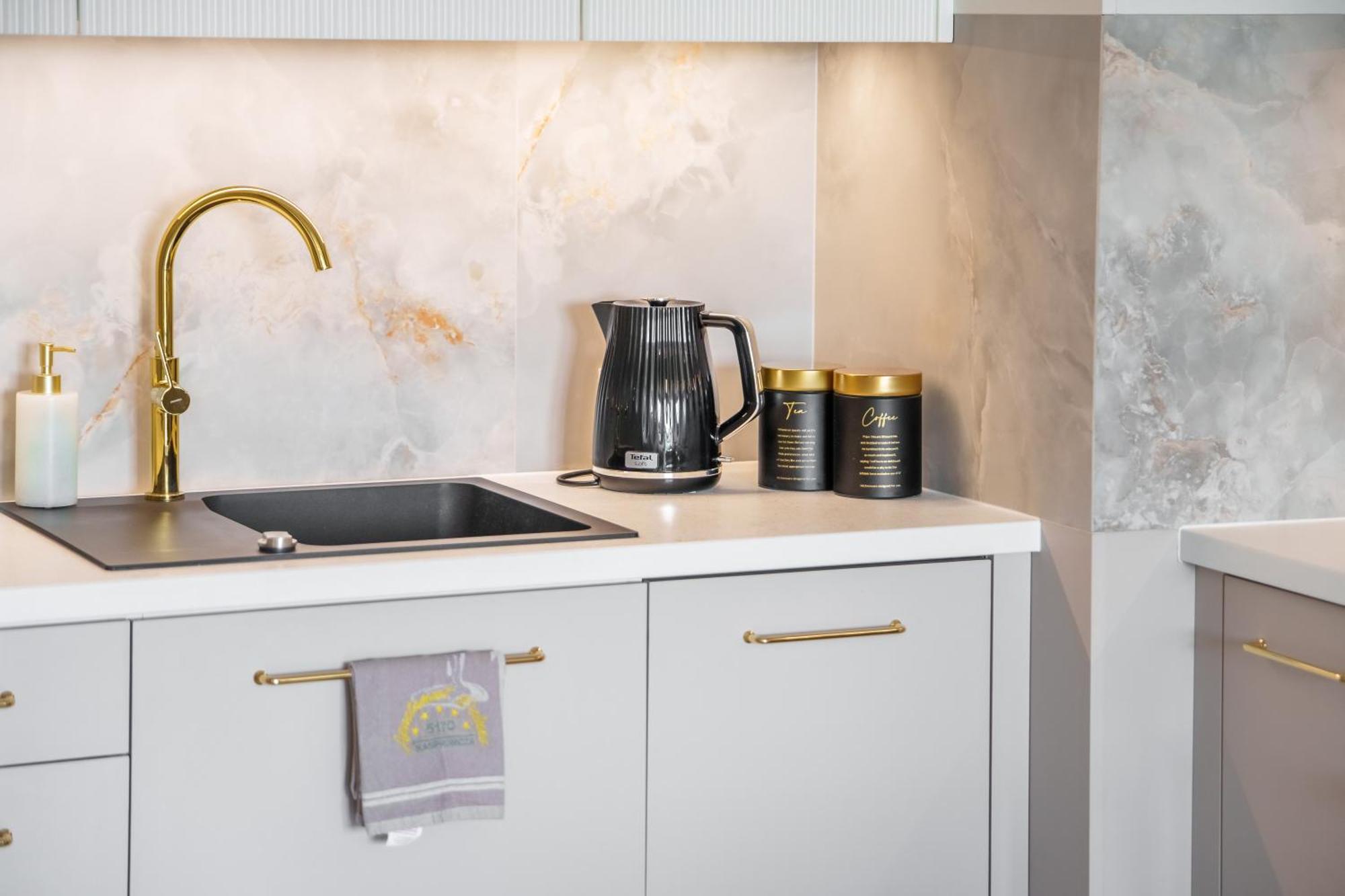 Apartament Delux Kasprowicza 20C Prywatny Parking Basen Sauna Oraz Silownia W Cenie 코워브제크 외부 사진